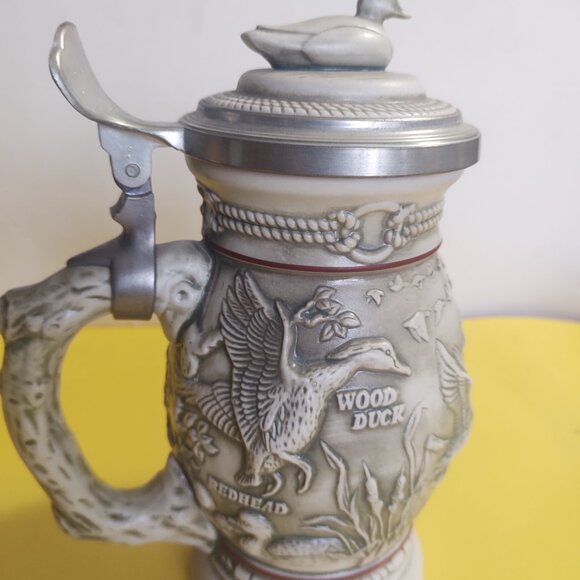 Ducks of the American Wilderness Stein made for Avon by Ceramarte in Brazil 1988 - Picture 5 of 10